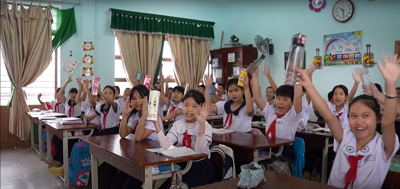 [WWF] The Plastic Waste Free School in Viet Nam - Plastic Smart Cities