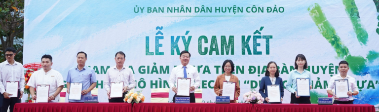 Preserving Sacred Spaces_ Viet Nam's Bold Initiative for Reducing Plastic Waste (2)