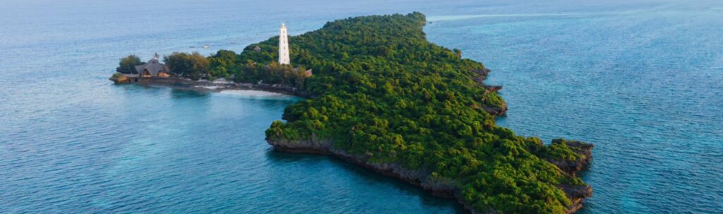Advocating Plastic-Free Islands with Ecotourism Advocating Plastic-Free Islands with Ecotourism
